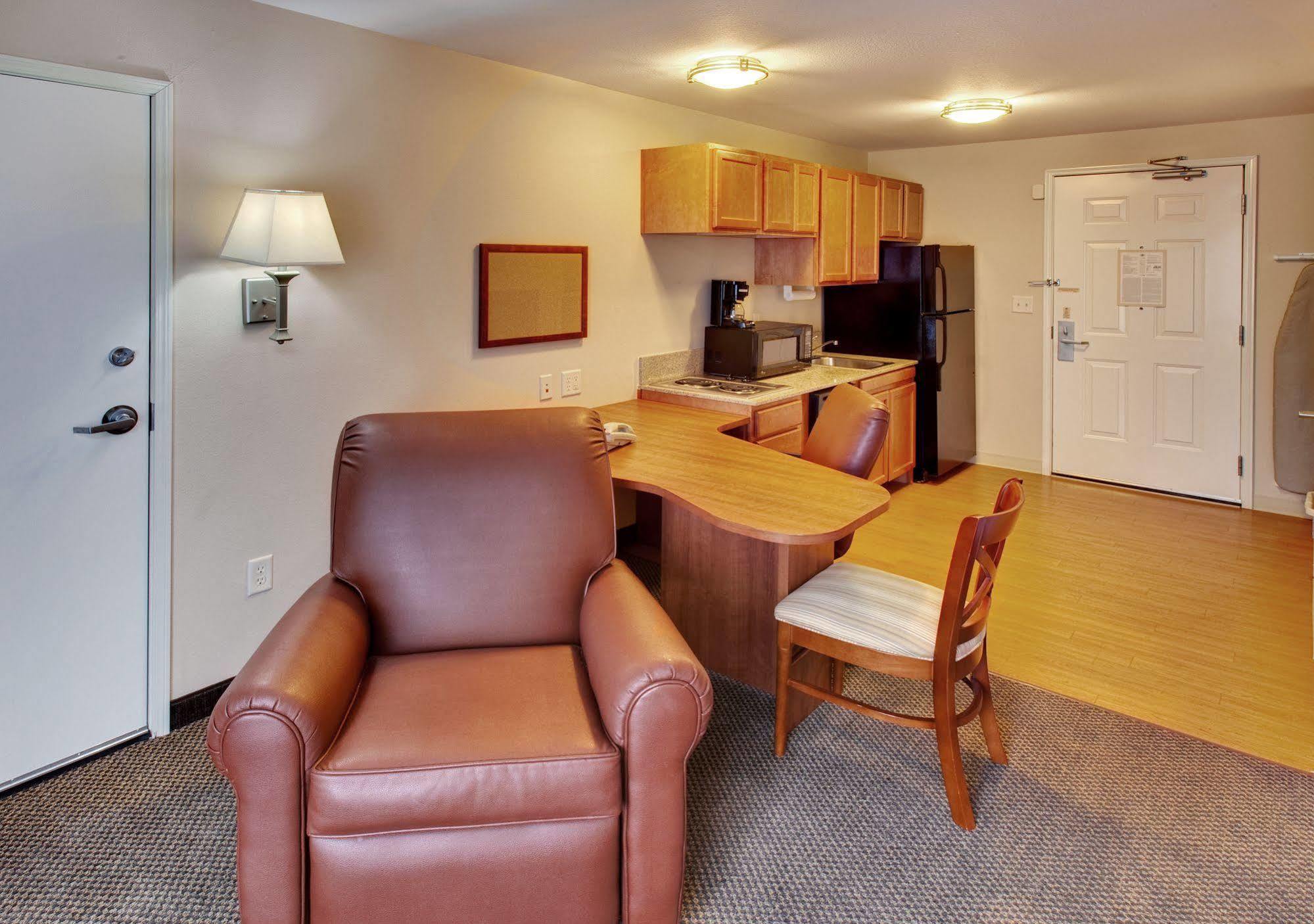 Candlewood Suites Lincoln By Ihg Szoba fotó